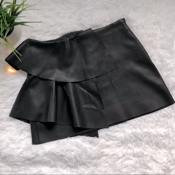 Zara Faux Leather Mini Skirt - Picture 3 of 7